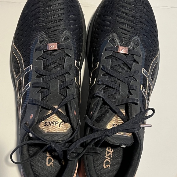 ASICS NOVABLAST Platinum Neutral Running Shoe - Picture 6 of 7